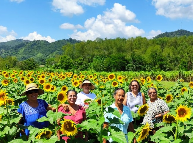 Serving alongside the Honduran church to bring hope to marginalized kids